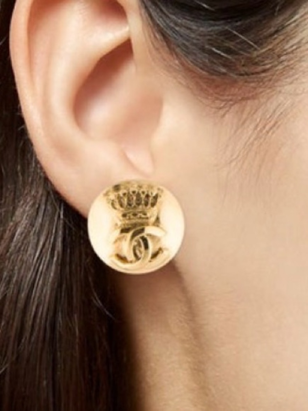CHANEL Gold Crown CC Motif Clip-On Earrings with COA & box - Picture 3 of 4